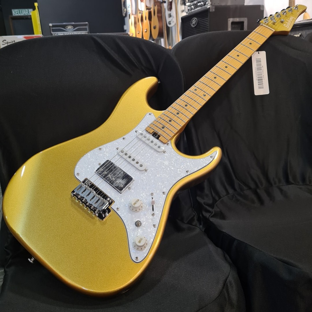 soloking-ms1-classic-hss-gold-sparkle-guitarra-electrica-stratocaster